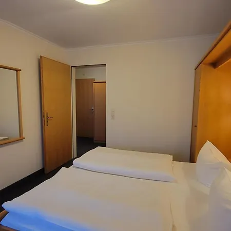 22 Im Haus Huehnergott Sellin (Rugen)