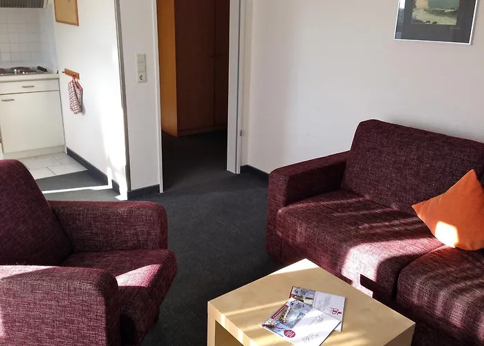 22 Im Haus Huehnergott *