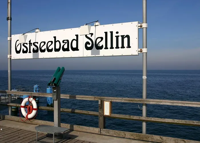 22 Im Haus Huehnergott * Sellin (Rugen)